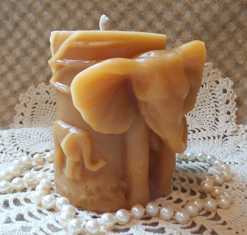 Beeswax Candle Elephant and Baby Shaped Molded Pillar - Image 4