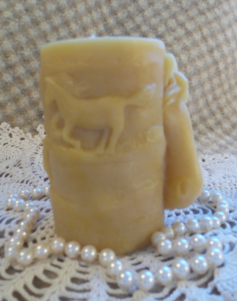 Beeswax Candle Horse Shaped Molded Pillar - Image 4