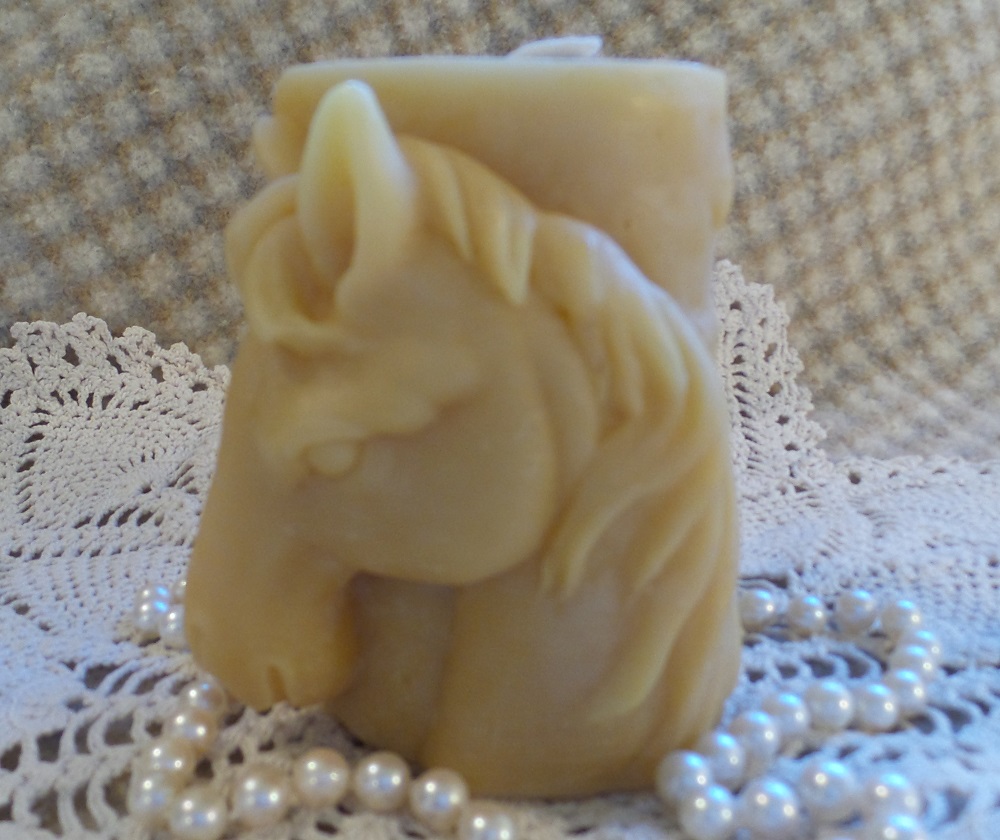 Beeswax Candle Horse Shaped Molded Pillar - Image 3