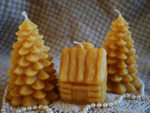 Beeswax Log Cabin and Trees Candle Set