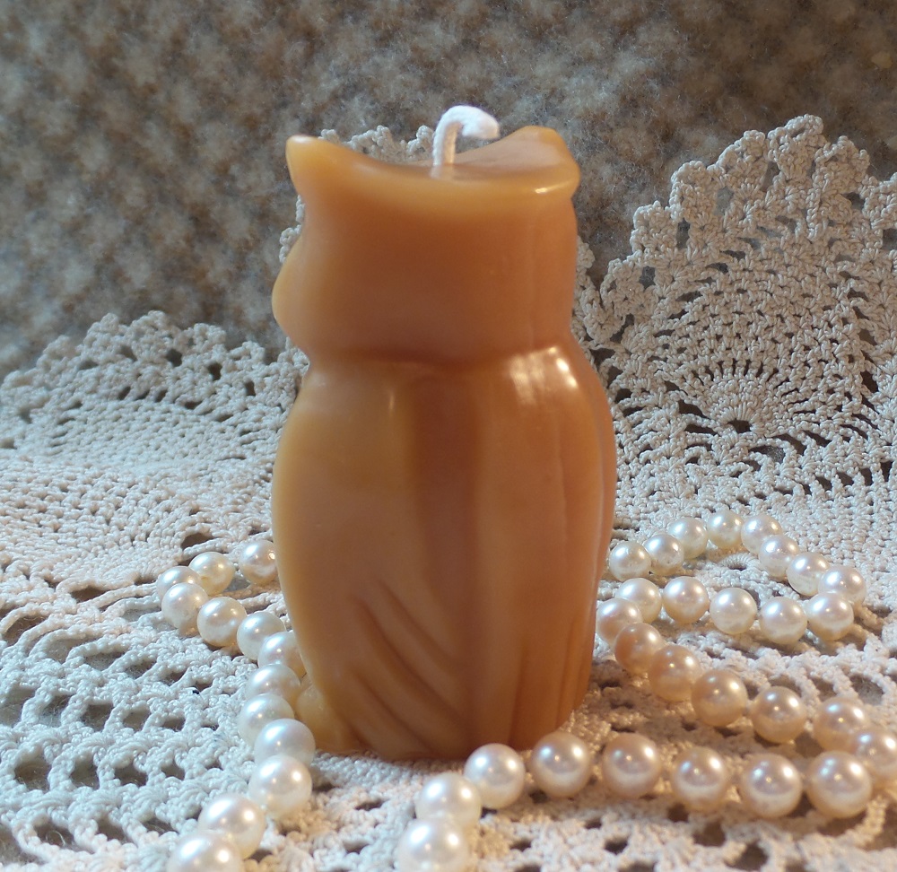 Beeswax Candle Small Stylized Shaped Owl Candle - Image 4