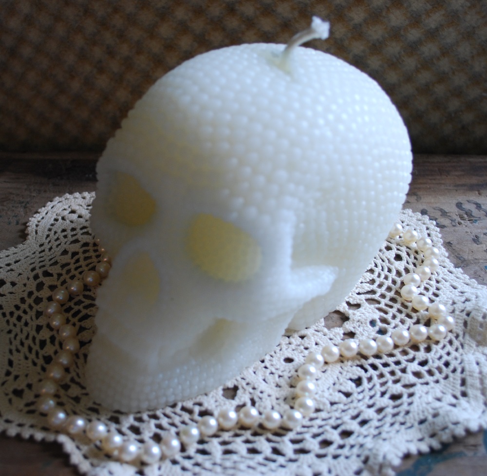 Beeswax Candle BIG Skull Shaped Candle in WHITE - Image 2