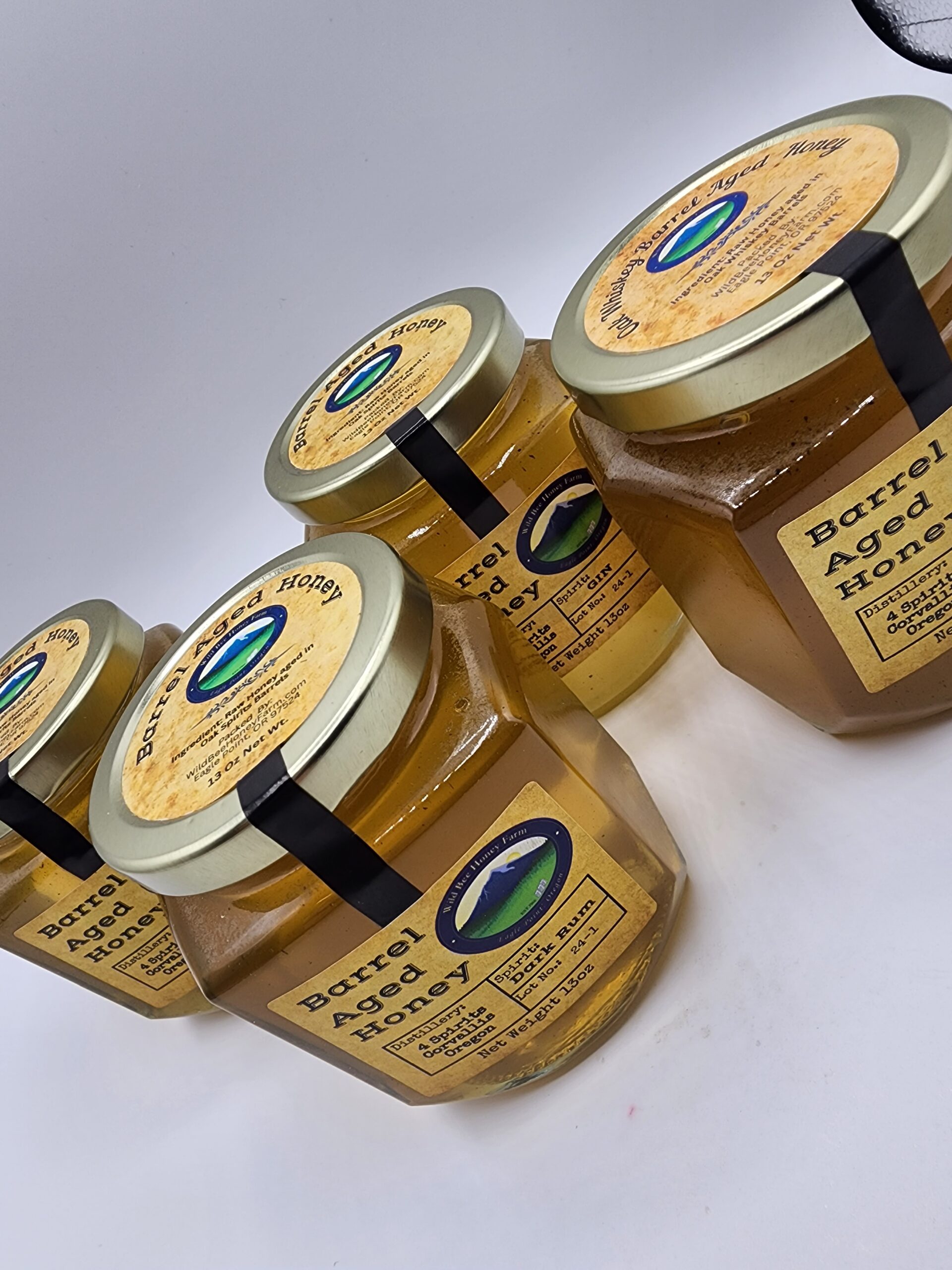 Oak Barrel Aged Honey Bourbon - Image 4