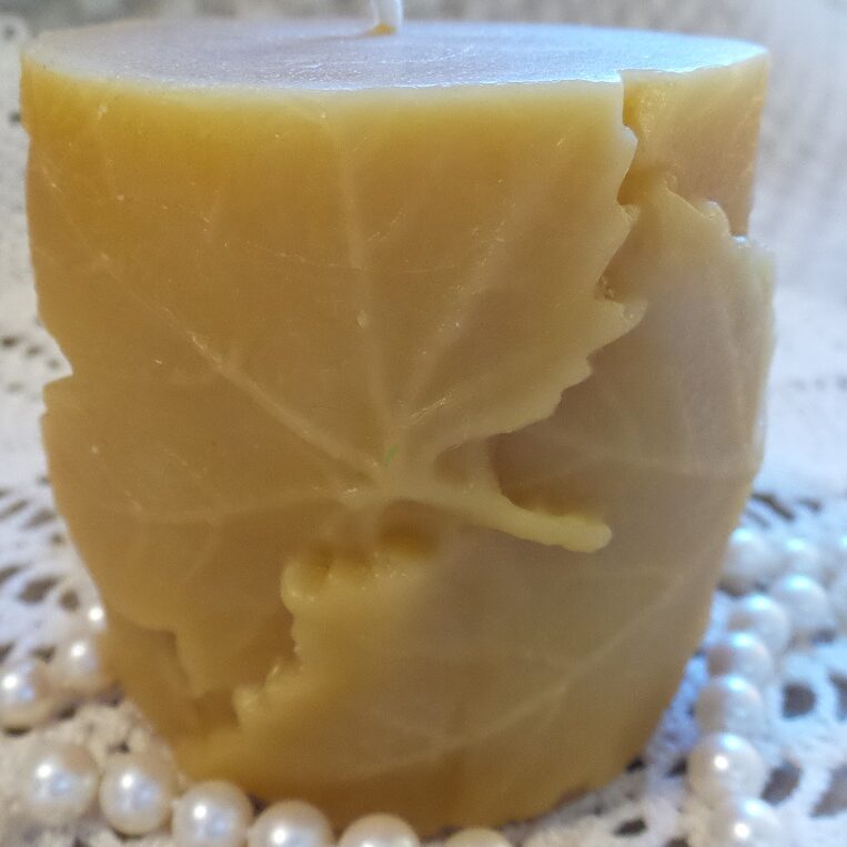 autumn leaf pillar 1