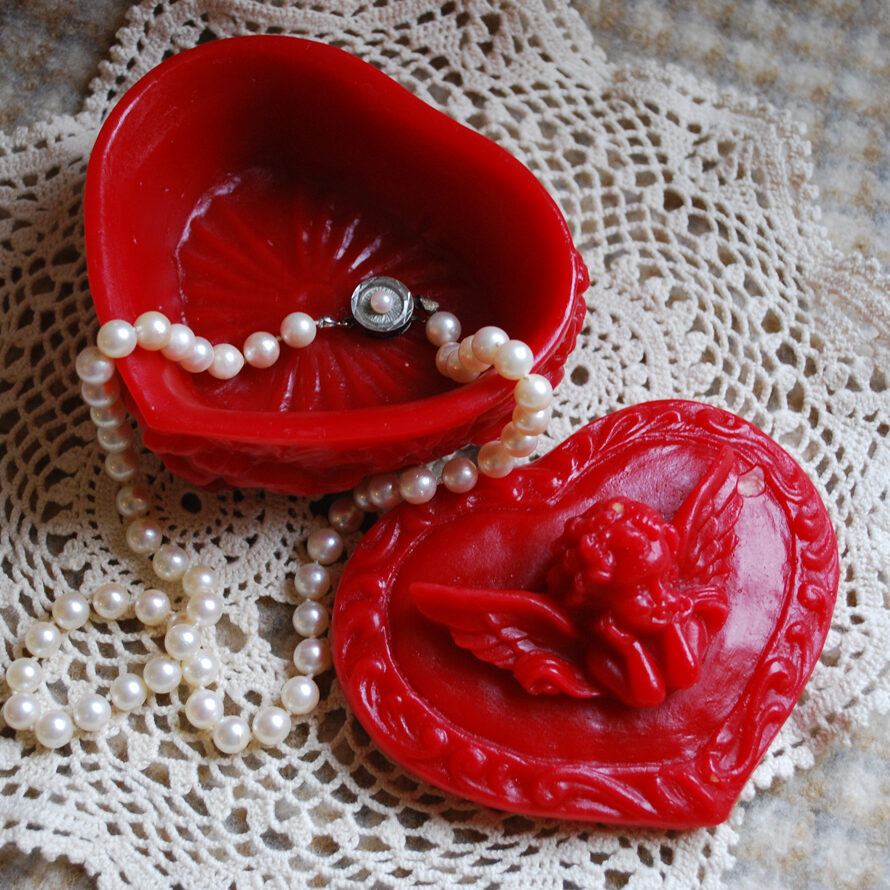 Beeswax Trinket Box in RED